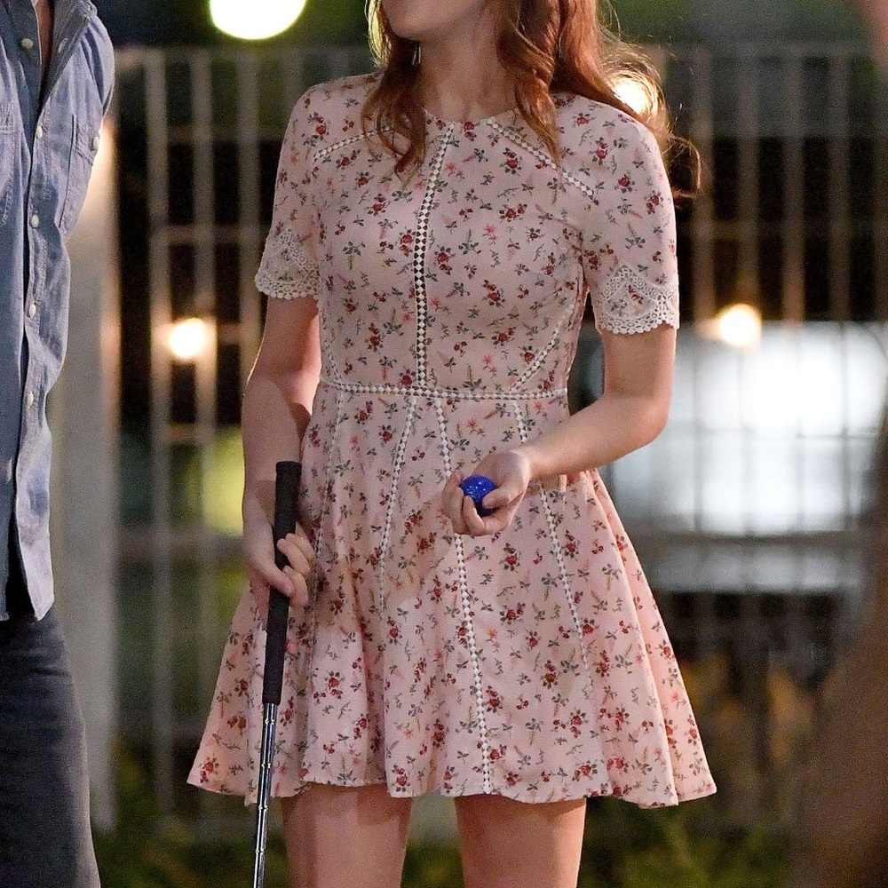 ISO! Pink dress from set it up on zoey deutch